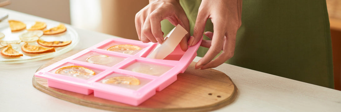 A Beginner's Guide to Melt & Pour Soapmaking - N-essentials Pty Ltd