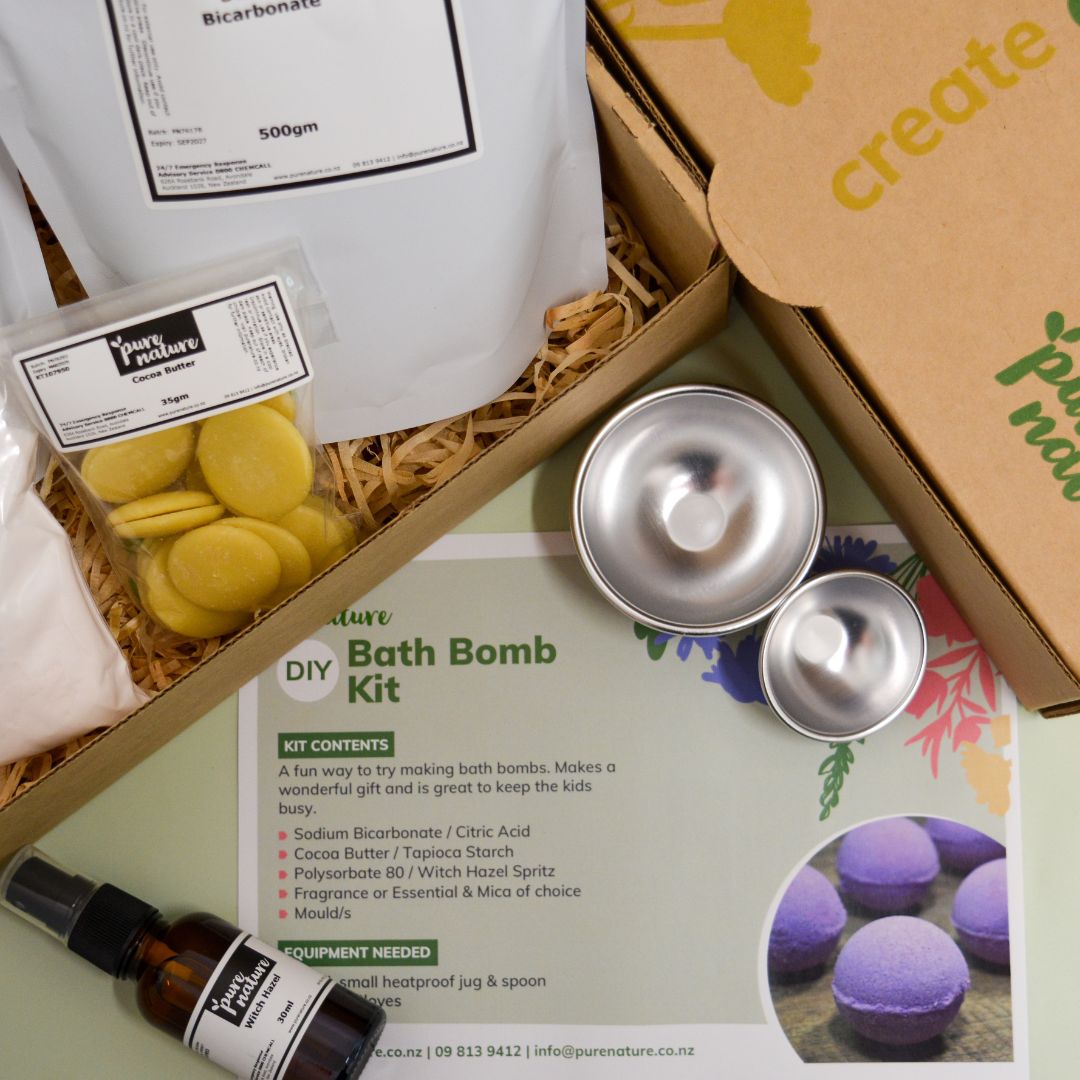 A image of the ingredients included in a DIY bath bomb kit